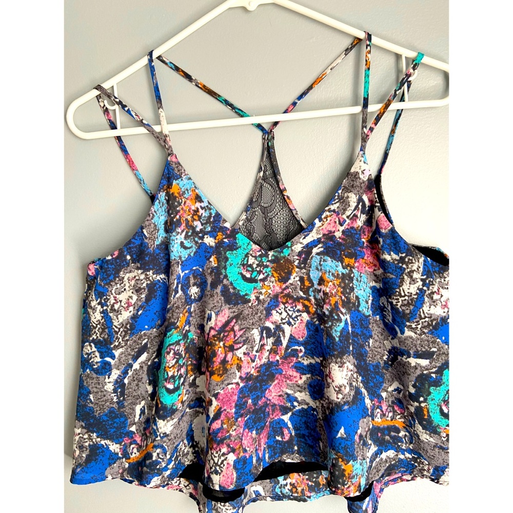 ASTR Multi-Color Camisole Crop Top - Picture 4 of 7
